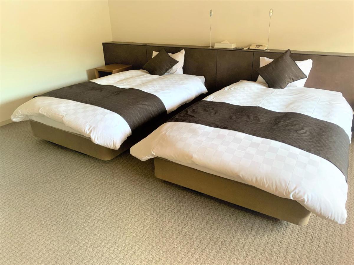 登別温泉　ホテルまほろば 4*